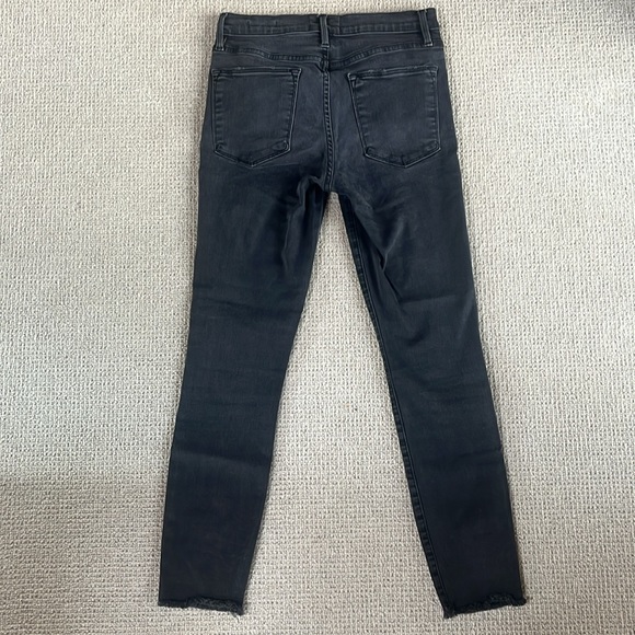 FRAME Le High Skinny Crop in Zepplin (Smokey gray color) - Picture 10 of 11